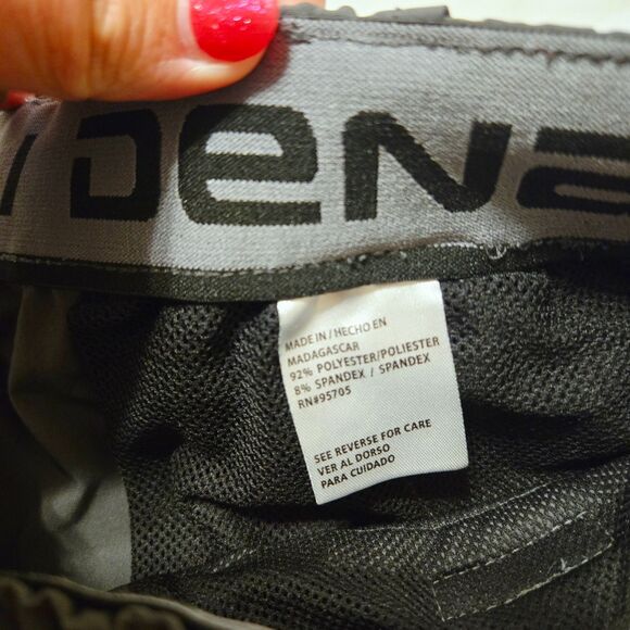 Denali Men's Gray Lightweight Quick-dry Cargo Shorts - Large (36) - Picture 9 of 10